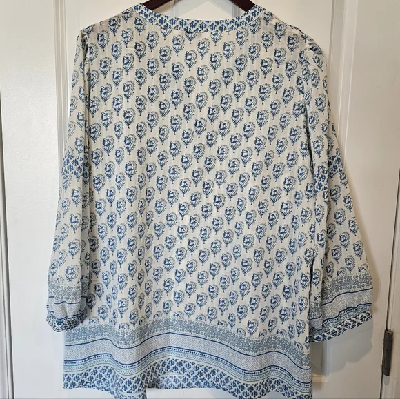 Rose+Olive Sheer Top - Excellent Condition - Picture 3 of 3